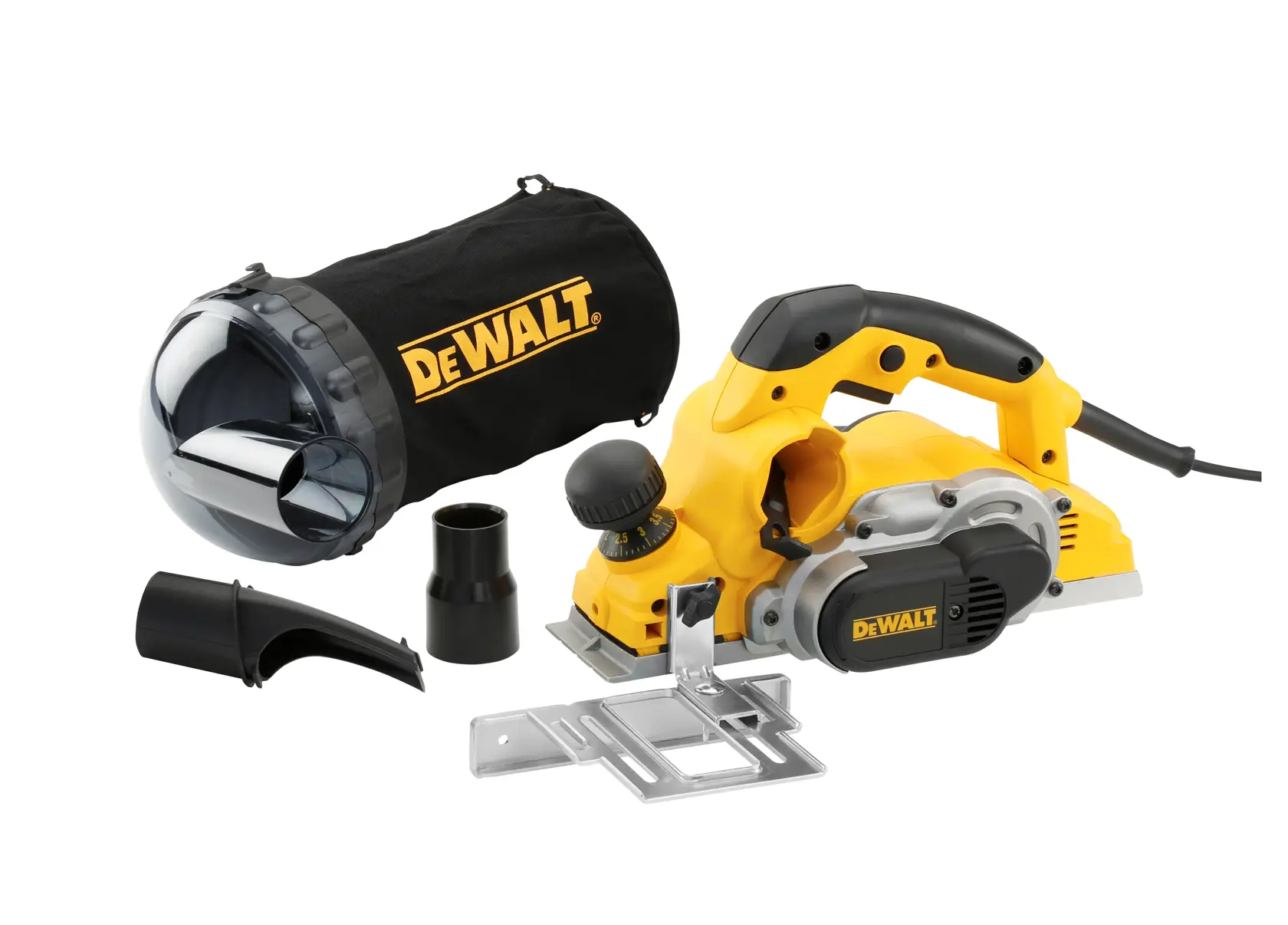 DEWALT Elektro-Hobel D26500K mit Zubehör und Staubbeutel auf weißem Hintergrund.