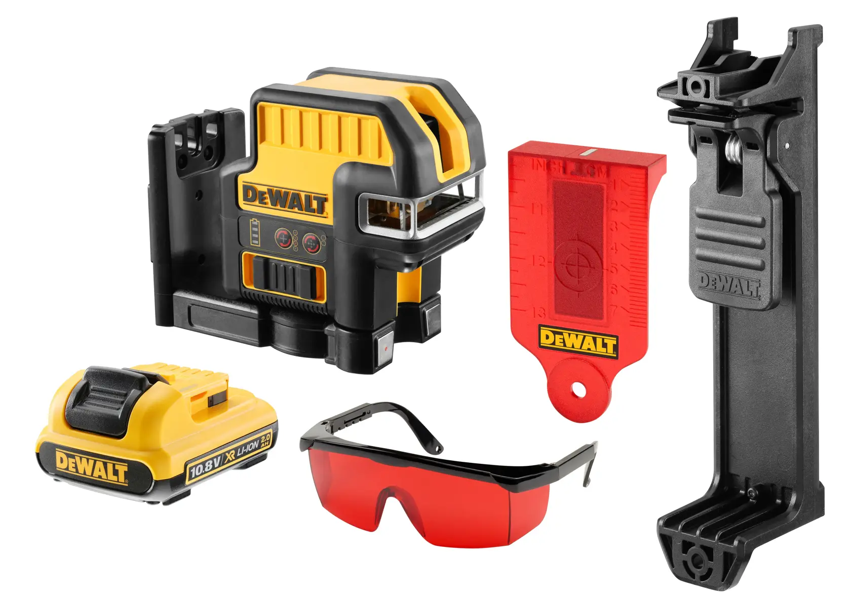 Satz DEWALT Werkzeuge bestehend aus einem gelb-schwarzen Laser-Nivelliergerät, einem Akkupack, einer Schutzbrille mit roten Gläsern, einer roten Messzielscheibe und einer schwarzen Montagehalterung, abgebildet auf weißem Hintergrund.