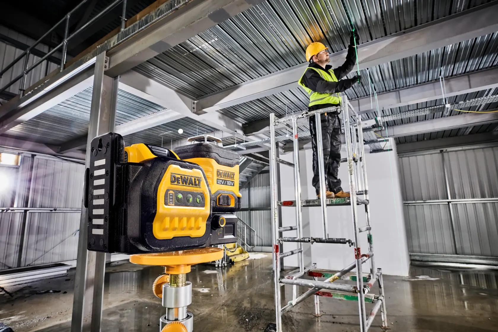 3x360 Multilinien Laser Grün als Basisversion, kompatibel mit 12V und 18V XR Akkus