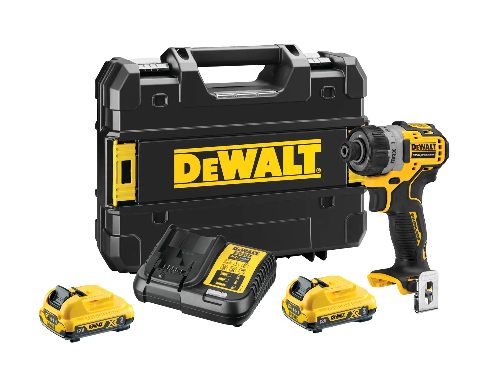 Ein DEWALT Akku-Werkzeugset ist abgebildet, bestehend aus einem schwarz-gelben Tragekoffer mit DEWALT-Logo, einem kompakten Akku-Schraubendreher, zwei Akkus und einem Ladegerät, alles auf weißem Hintergrund arrangiert.