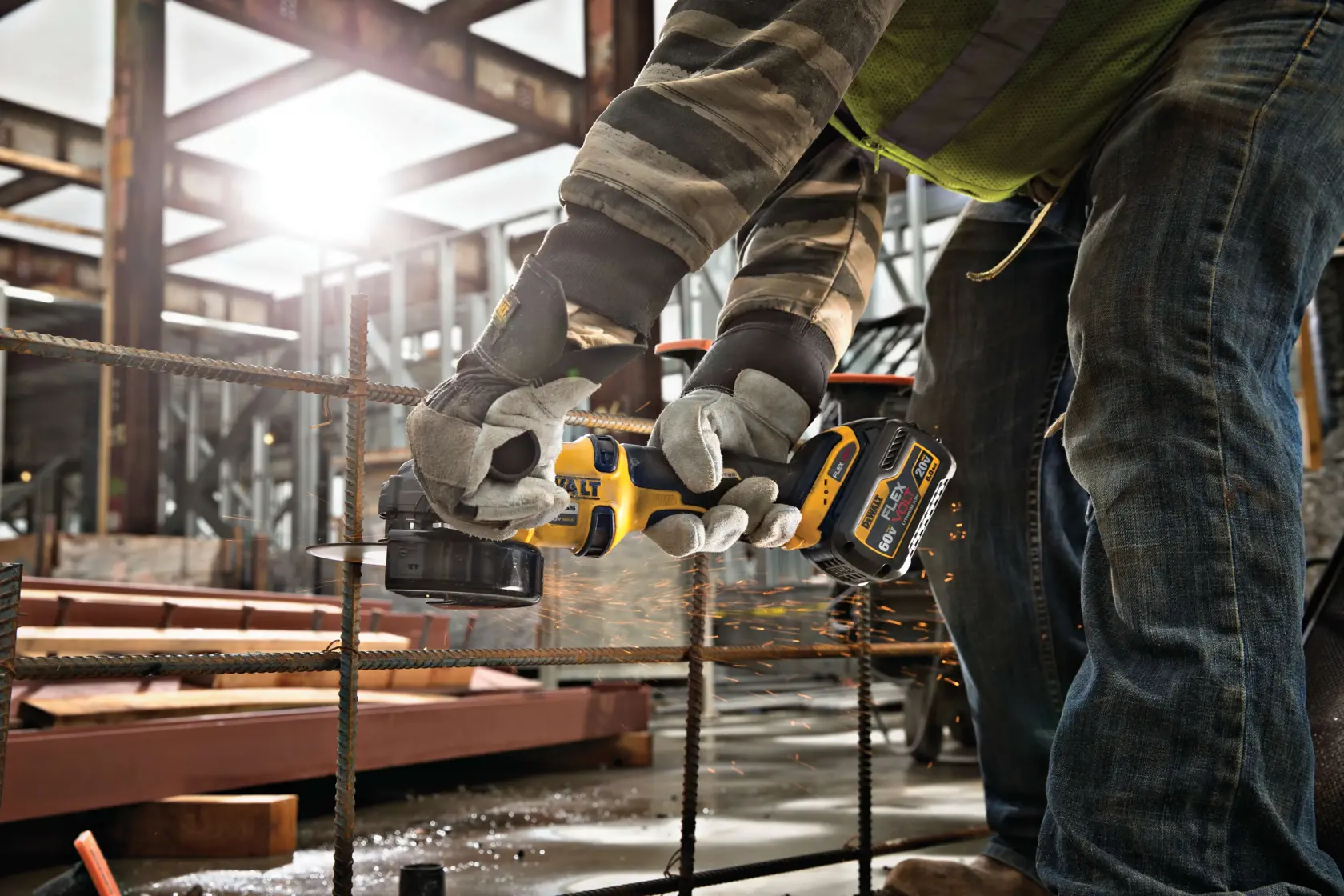 DEWALT® 54V 125mm bürstenloser Winkelschleifer