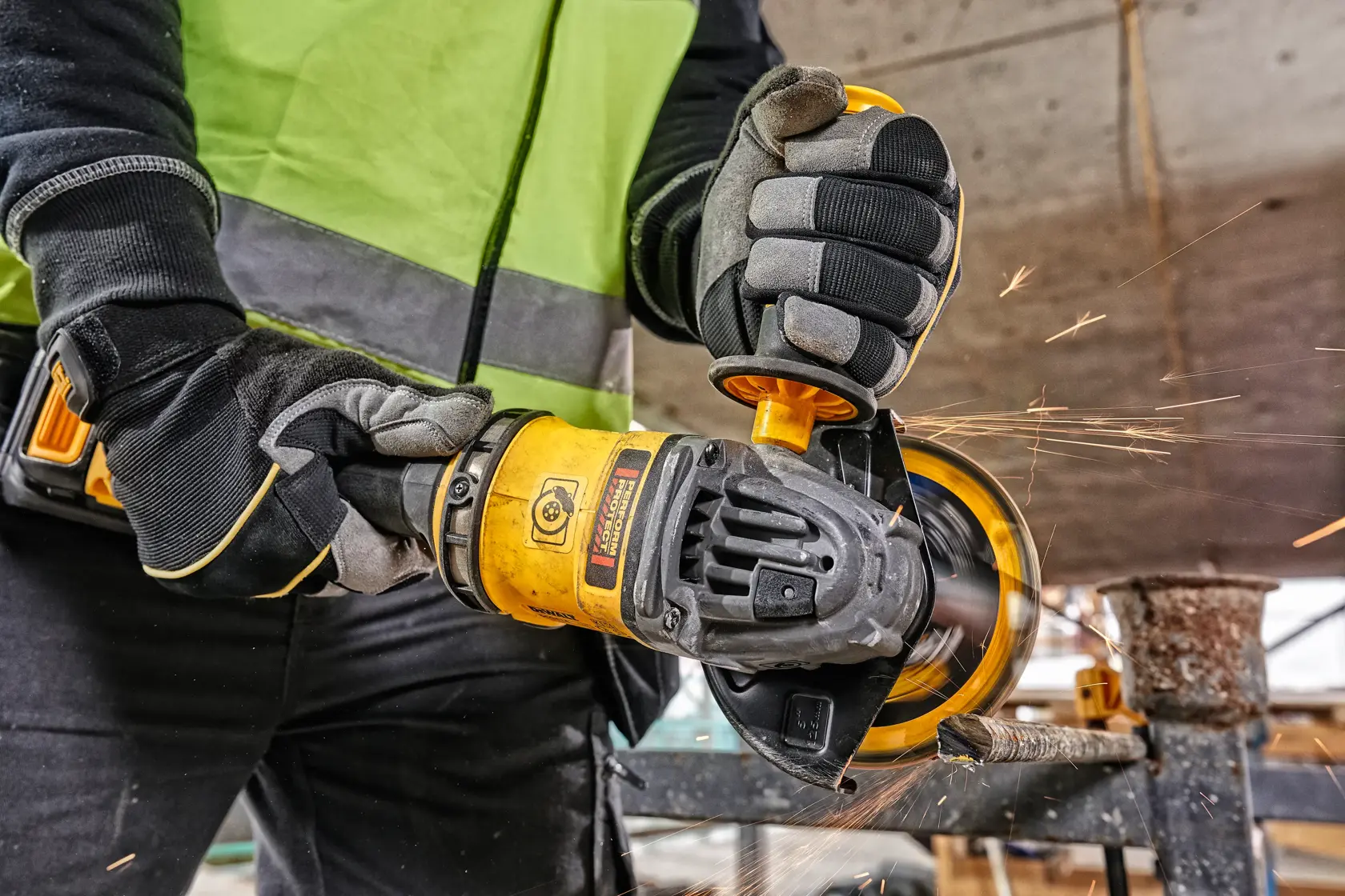 DEWALT® 54V 125mm bürstenloser Winkelschleifer