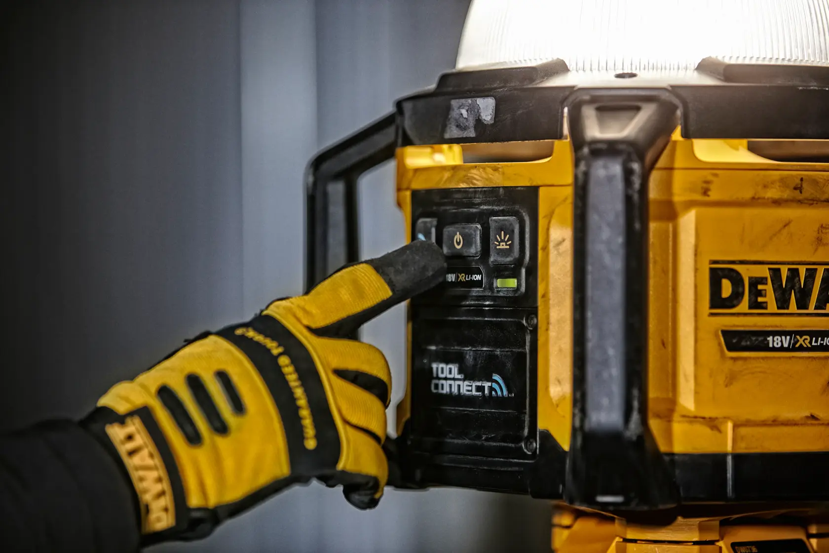 Akku-LED-Baustellenstrahler (bis 5.000 Lumen) für alle 18 Volt XR- und XR-Flexvolt-Akkus
