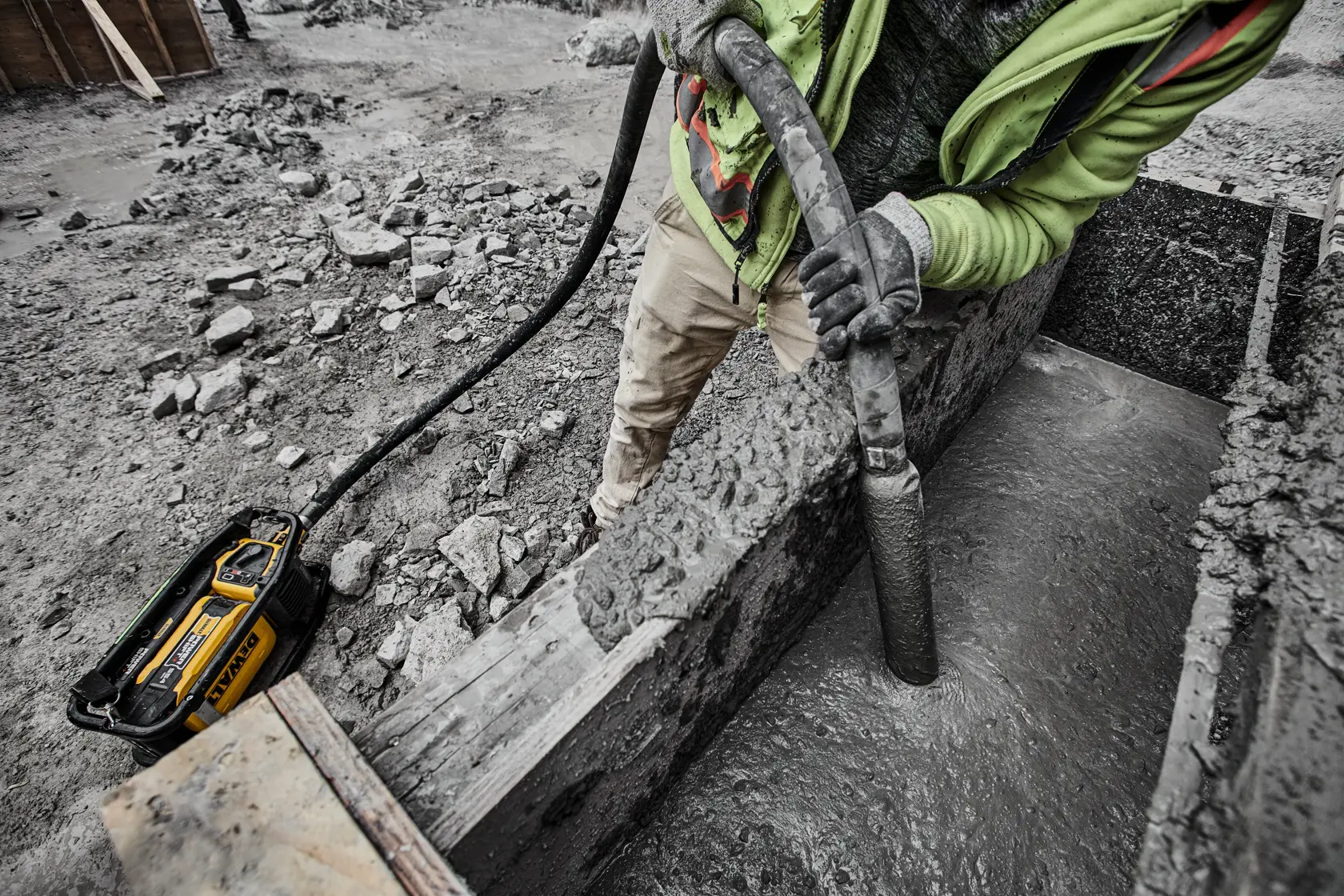 DEWALT® POWERSHIFT™ Akku-Flaschenverdichter